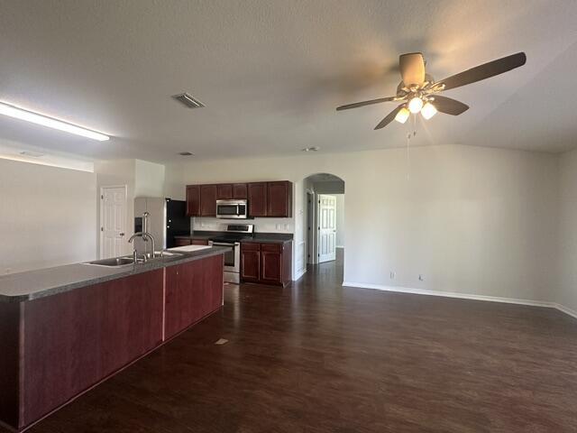 1382 SE Concha St in Port St. Lucie, FL - Building Photo - Building Photo