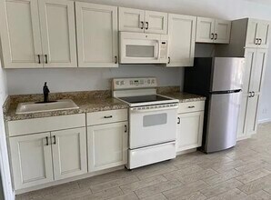 18 Salina Ave, Unit Salina 30 in Delray Beach, FL - Building Photo - Building Photo