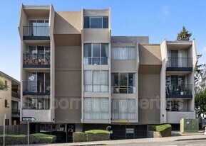 601 Oakland Ave in Oakland, CA - Building Photo