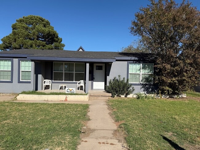 2711 E 31st St in Odessa, TX - Building Photo - Building Photo