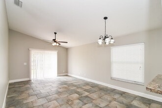 2025 Donegan Pl in Orlando, FL - Building Photo - Building Photo