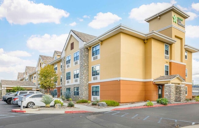 Furnished Studio-Temecula - Wine Country in Temecula, CA - Building Photo - Building Photo