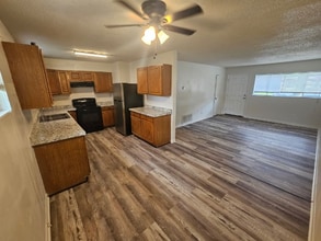 1703 Larry Ave in Pensacola, FL - Building Photo - Building Photo