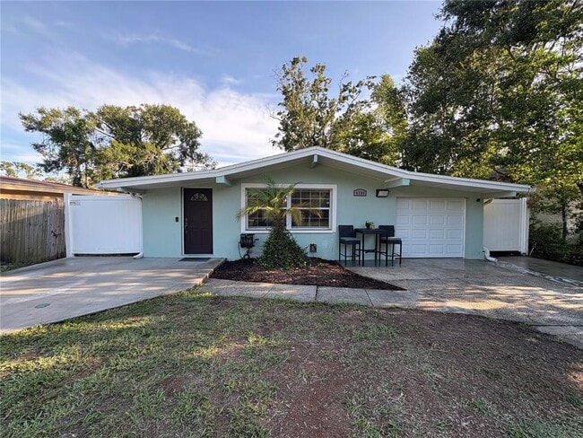 property at 4104 W Arch St
