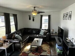 233 S Franklin Ave in Ames, IA - Building Photo - Building Photo