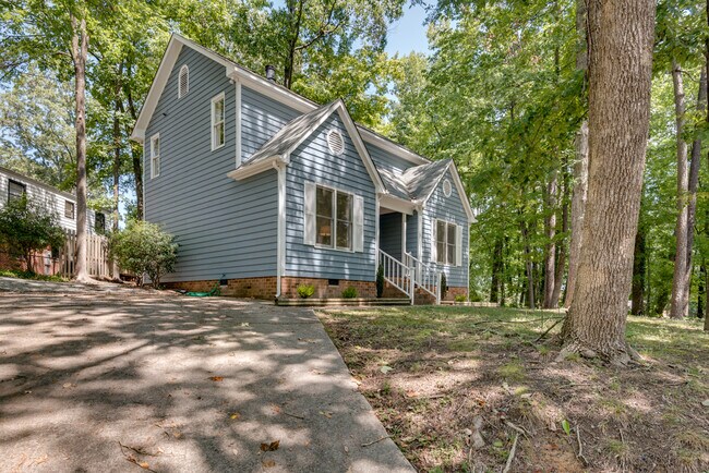 property at 232 Knox Cir