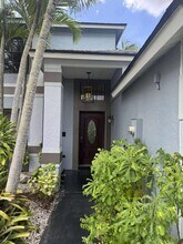 5065 Willow Pond Rd W in West Palm Beach, FL - Building Photo - Building Photo