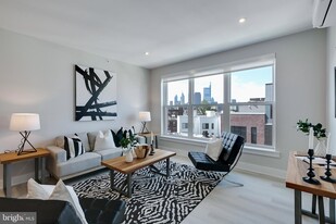 1533 Ridge Ave, Unit 202 in Philadelphia, PA - Building Photo