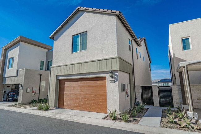 27081 Amber Sky Wy in Valencia, CA - Building Photo - Building Photo
