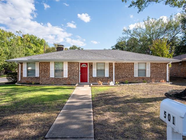 501 Edgewood Ave in Corsicana, TX - Foto de edificio