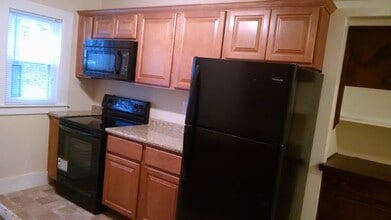 1 Vine St in Peterborough, NH - Building Photo - Building Photo