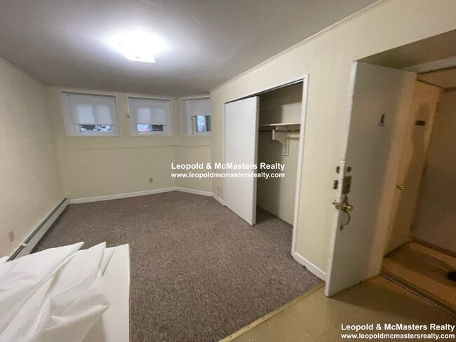 1114 Commonwealth Ave in Boston, MA - Foto de edificio - Building Photo