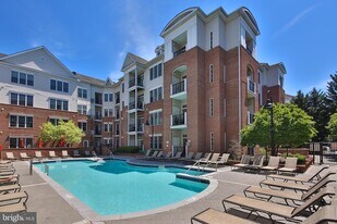 300 W Elm St, Unit 2233 in Conshohocken, PA - Building Photo