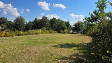 2717 County Rd 3479B in Cleveland, TX - Building Photo - Building Photo