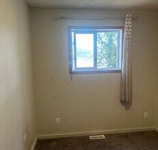 3802 Rae St in Regina, SK - Building Photo - Building Photo