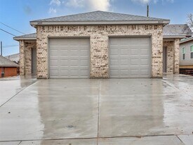 3207 Karen St in Fort Worth, TX - Building Photo