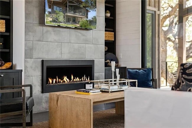 19213 Lost Tree Blvd in Spicewood, TX - Building Photo - Building Photo