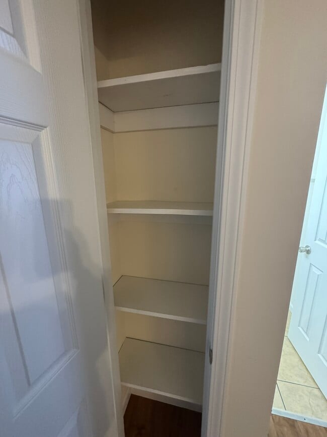 James Dale Apartments in Columbia, MO - Building Photo - Building Photo