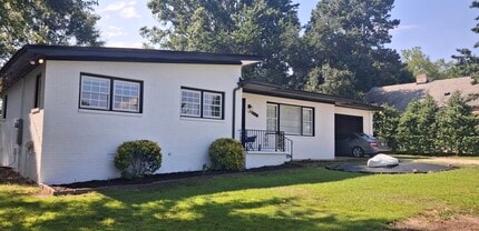 805 N 1st Ave in Knightdale, NC - Building Photo - Building Photo