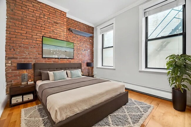 161 Stanton St, Unit 6 in New York, NY - Foto de edificio - Building Photo