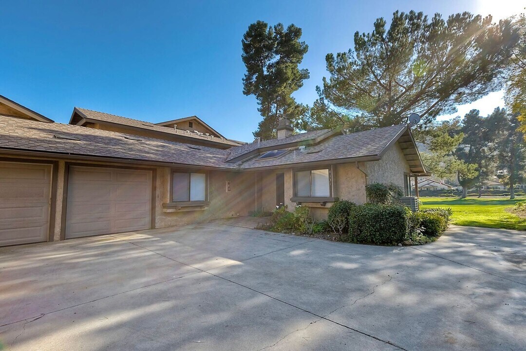 4131 Cyprus Island Ct in Fallbrook, CA - Building Photo