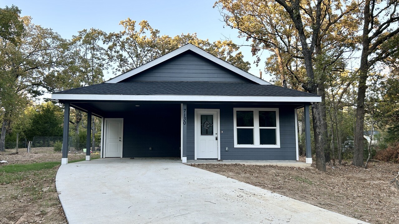 7130 Shawnee Cir in Mabank, TX - Building Photo