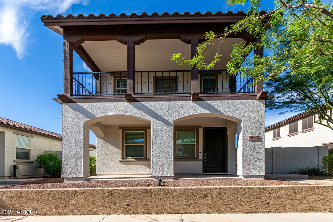 15142 W Sherman St in Goodyear, AZ - Building Photo