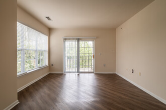 Riverview Landing in Norristown, PA - Building Photo - Interior Photo