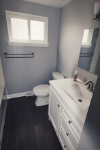 5160 Roseview Ave, Unit Unit1Lower in Buffalo, NY - Building Photo - Building Photo