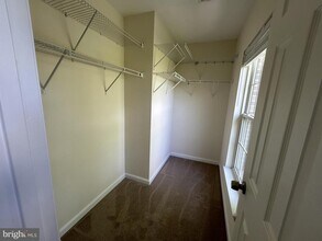 10458 Damascus Park Ln in Damascus, MD - Building Photo - Building Photo