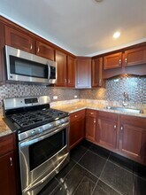 2405 W Balmoral Ave in Chicago, IL - Building Photo - Building Photo