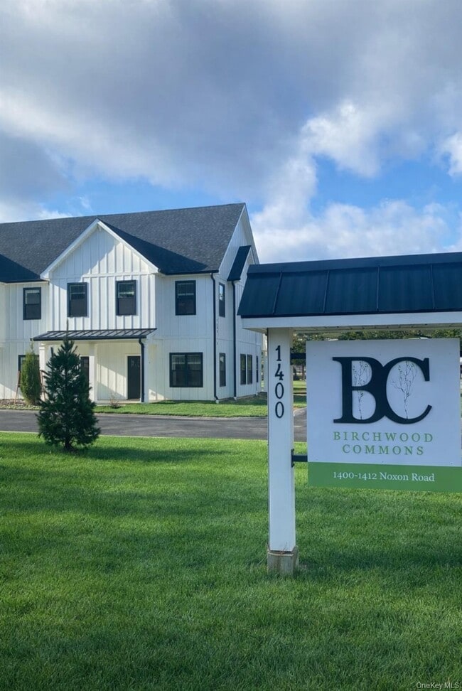 property at 1412 Noxon Rd