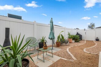 8001 Mellencamp Dr in Austin, TX - Building Photo - Building Photo