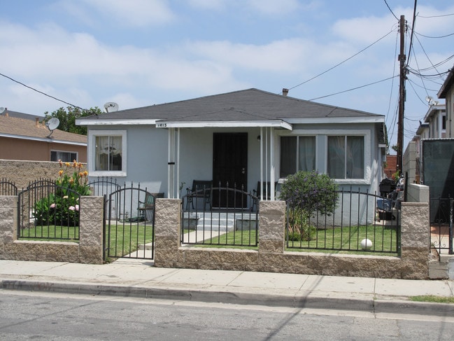 1415 W 145th St in Gardena, CA - Foto de edificio - Building Photo