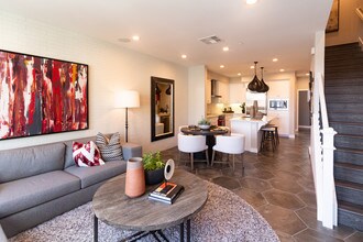 1109 Hibiscus Way in Oceanside, CA - Foto de edificio - Building Photo