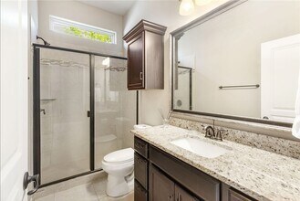 2528 Kinnersley Ln in College Station, TX - Building Photo - Building Photo