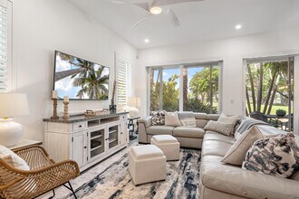 503 Resort Ln in Palm Beach Gardens, FL - Building Photo - Building Photo