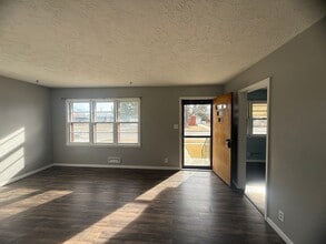 3014 Avenue E in Scottsbluff, NE - Building Photo - Building Photo