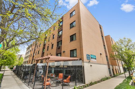 6201 N Kenmore Ave in Chicago, IL - Building Photo