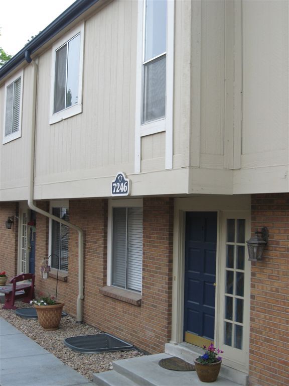property at 7246 S Xenia Cir