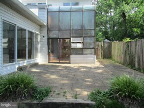 10001 Dallas Ave in Silver Spring, MD - Building Photo - Building Photo