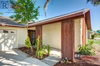 1370 Palmwood Dr in Sarasota, FL - Building Photo - Building Photo
