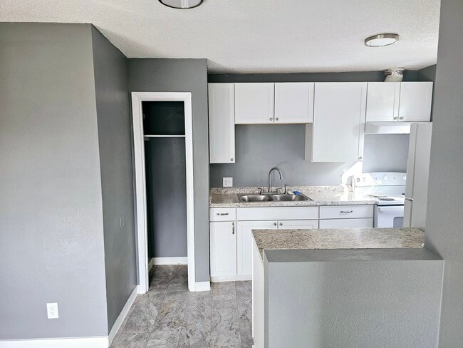 534 N Bliss St in Anchorage, AK - Building Photo - Building Photo