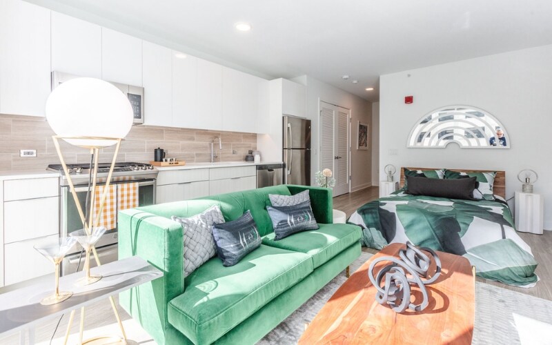 2340 N Lincoln Ave in Chicago, IL - Building Photo