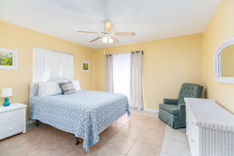 7209 Coquina Way in St Pete Beach, FL - Building Photo - Interior Photo