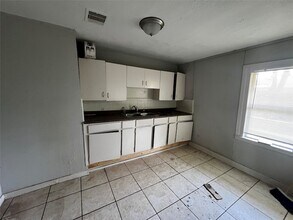 5926 Southtown St in Houston, TX - Building Photo - Building Photo