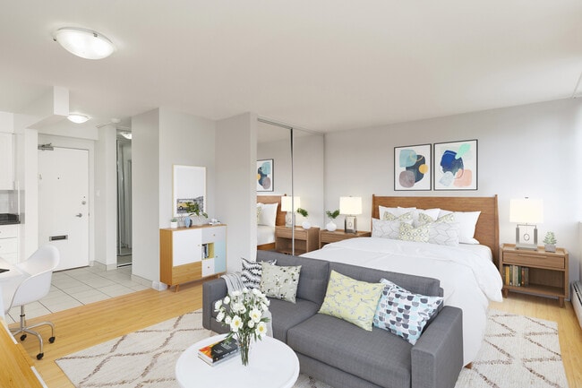 property at 550 W 12th Ave