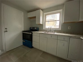 1275 Quinnipiac Ave-Unit -2 in New Haven, CT - Foto de edificio - Building Photo