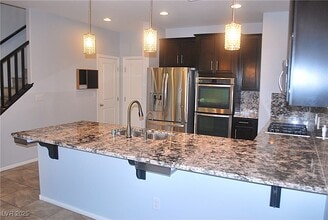 5478 Bristol Grove Ln in Las Vegas, NV - Building Photo - Building Photo