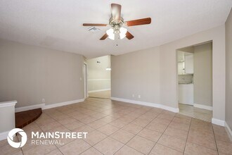 18477 Miami Blvd in Ft. Myers, FL - Foto de edificio - Building Photo